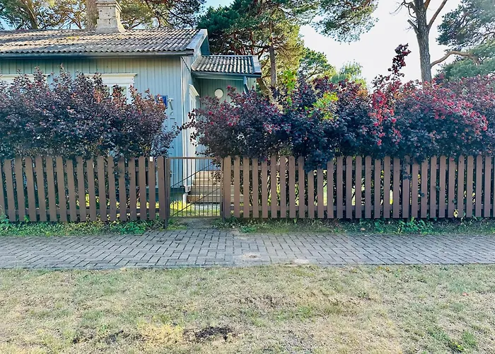 Moss And Pines By The Sea With Private Parking
